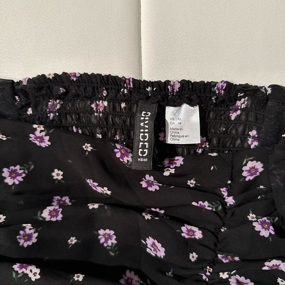 H&M Medium Top - Picture 7 of 8